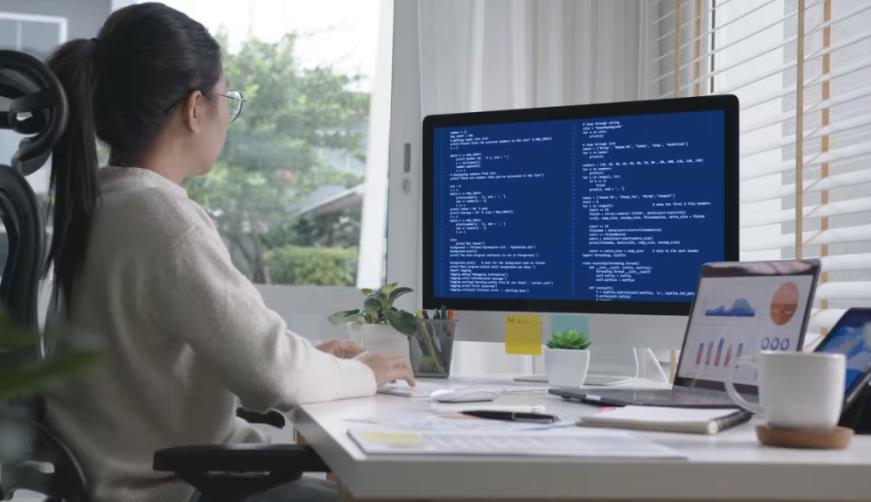 进贤县企业数字化解决方案:机器学习赋能商业模式升级的核心路径